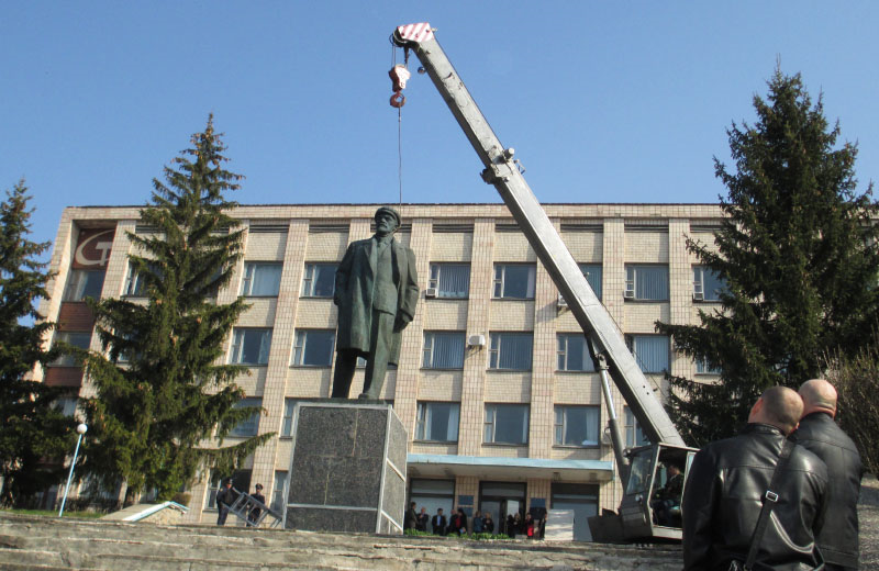 Пустили «з молотка». Громада на Полтавщині через скруту продала пам’ятник Леніну