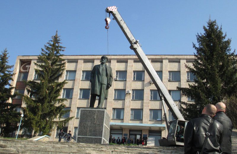 Пустили «з молотка». Громада на Полтавщині через скруту продала пам’ятник Леніну