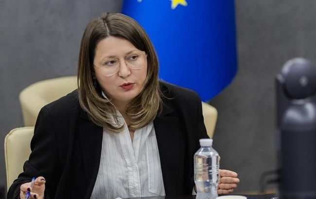 Ключі без права передачі: в АРМА не поселяли учасника антикорупційного скандалу Германа Галущенка до будинку міністра-втікача Віталія Захарченка
