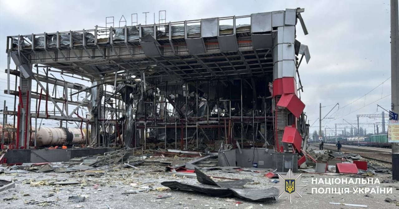 Зеленський про комбіновану нічну атаку – головною ціллю росіян була енергетика, фото