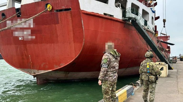 Україна арештувала в Одесі російське судно, яке вивозило зерно через окупований Крим