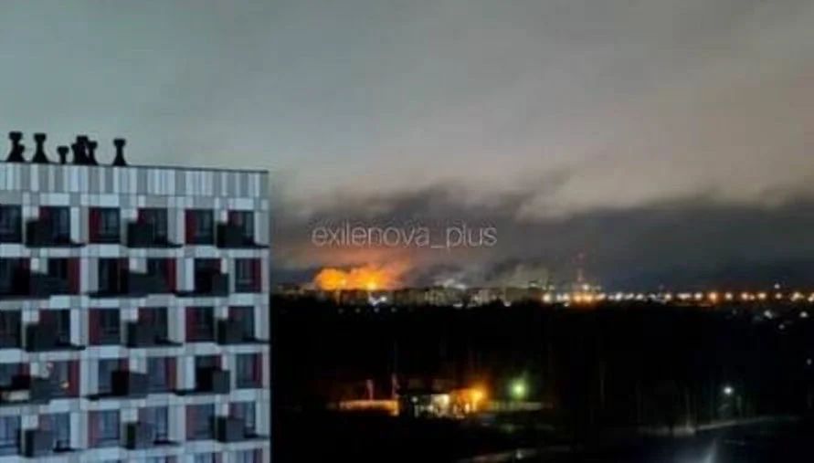 рф атакували сотні дронів: у Великому Новгороді палає хімзавод