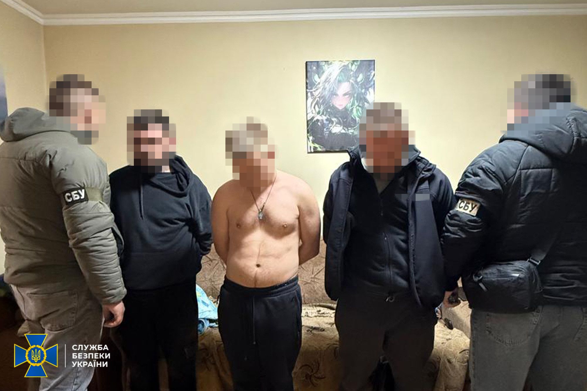 Затримані терористи уродженці Одеської та Донецької областей віком 23, 27 та 25 років.