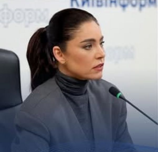 Олена Дума на пресконференції в Київінформі.