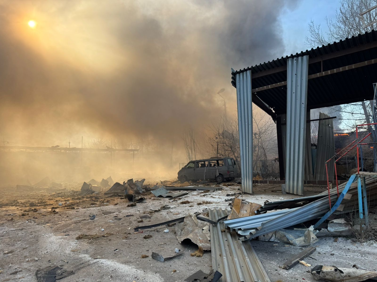 Наслідки авіаудару по Словʼянську  КАБами