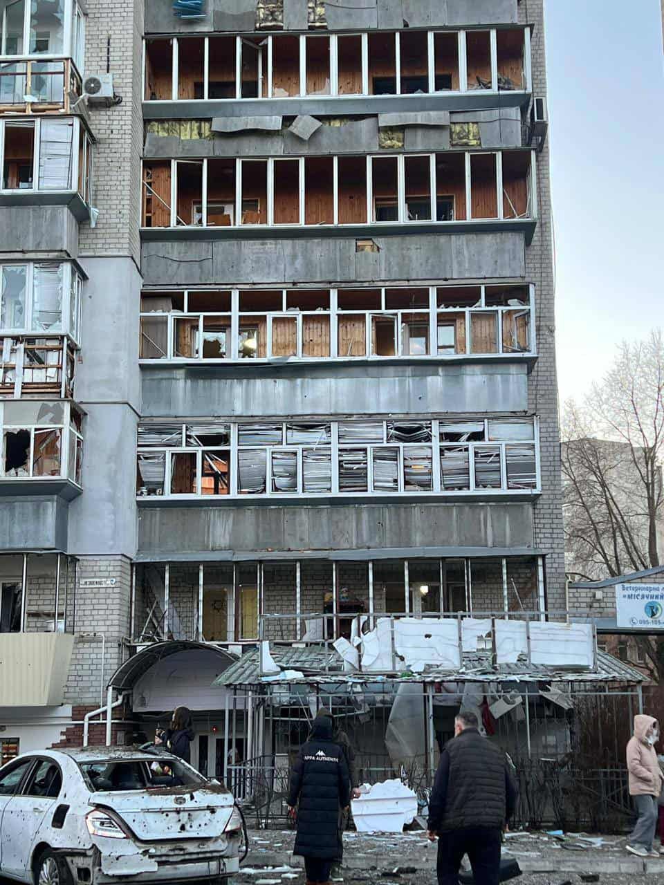 Пекло на Київщині: руйнування та пожежі у чотирьох районах, є загиблі, фото