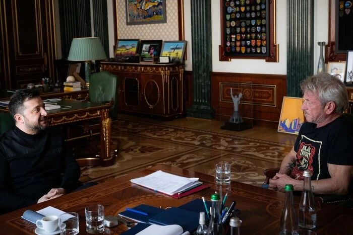 Шон Пенн прибув до Києва та зустрівся із Зеленським.