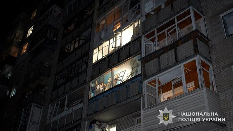 Наслідки нічного обстрілу рашистами Сум.