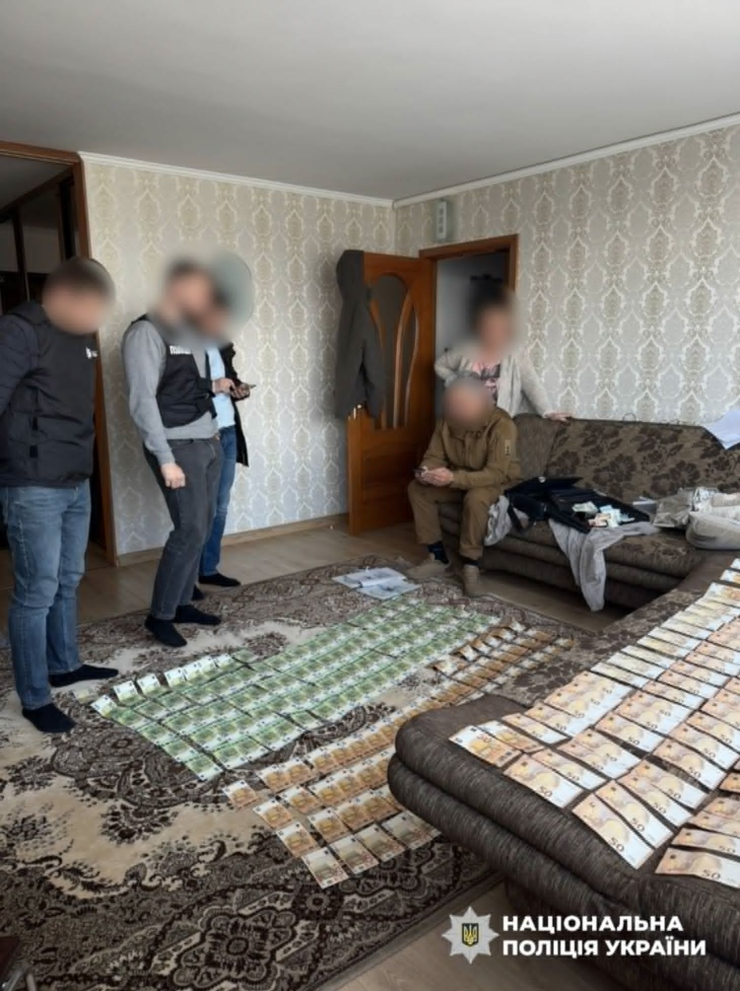 Кому війна, кому нажива.