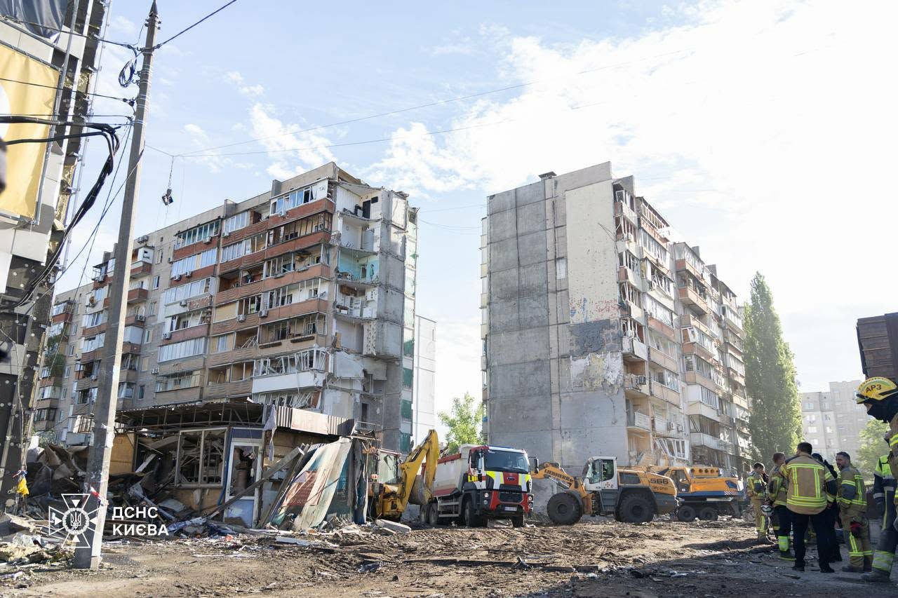 Десятки загиблих та поранених: у Києві завершено 28-годинну пошуково-рятувальну операцію