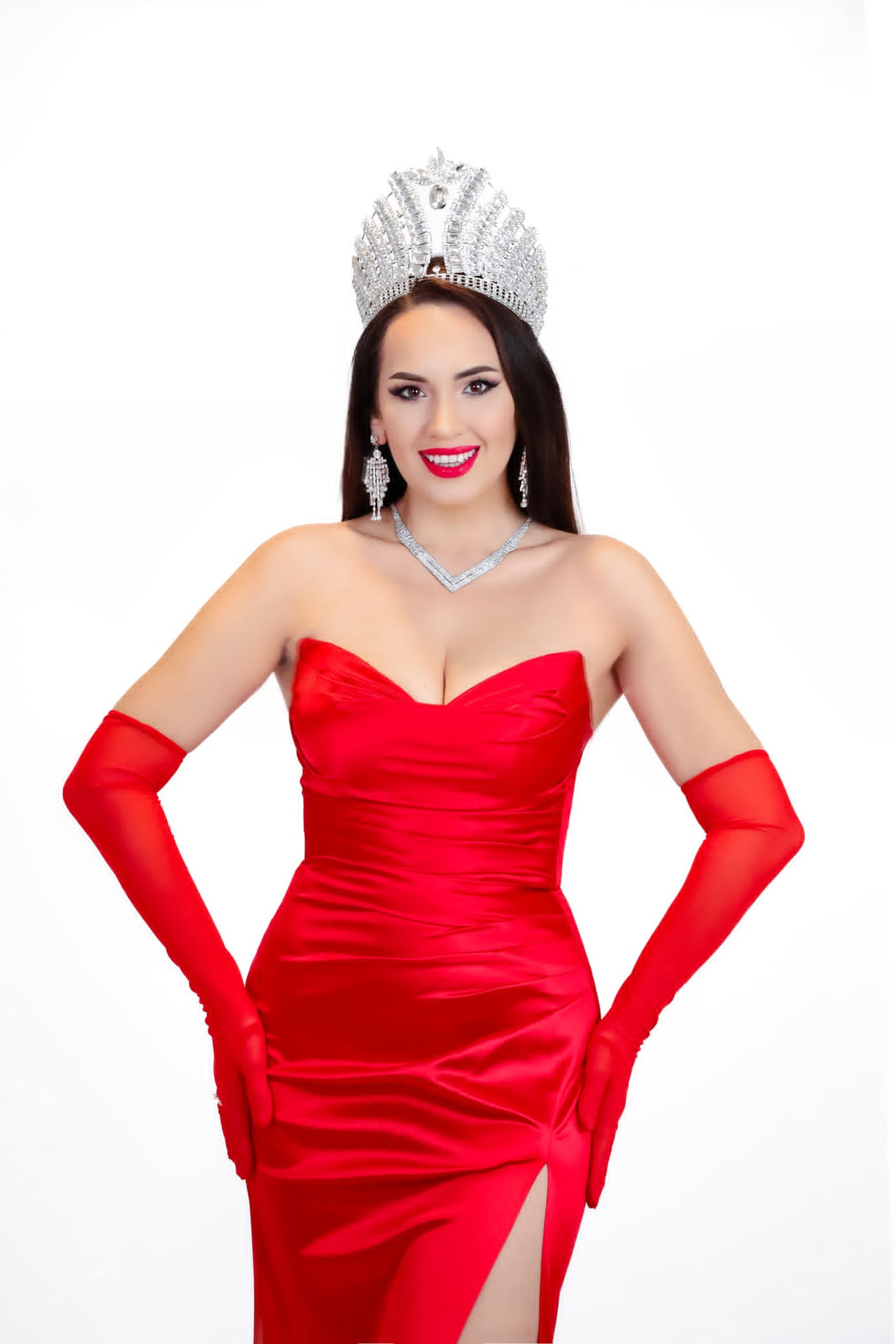 Mrs Universe World International у США. Українка Олена Грицингер довела, що пізнє материнство красі не завада