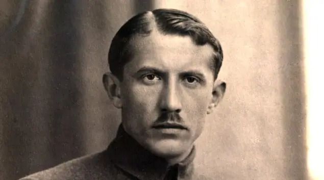 Євген Коновалець