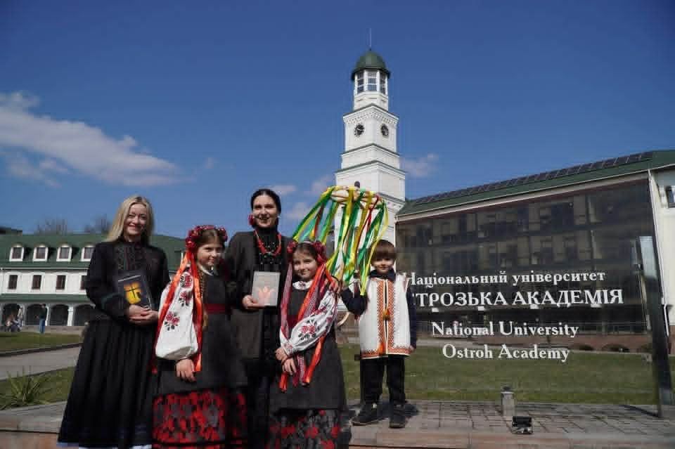Зустріч зі студентами та викладачами в Острозькій академії.