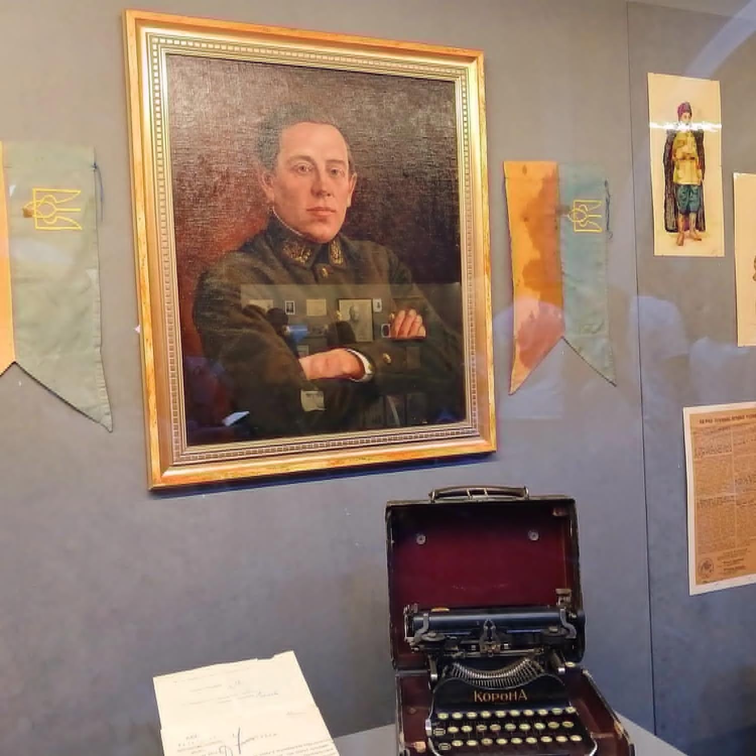 Шлях крізь століття. У Києві тепер буде постійна виставка «Шлях героїв. Пам’яті Симона Петлюри»