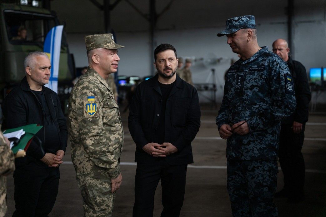 Зеленський готовий звільнити Сирського якщо знайде командира, який збереже міцну оборону.