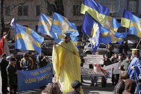 Пікет на ходулях
