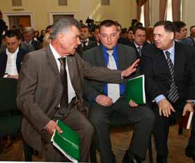 Пастор проти боксера й Космоса