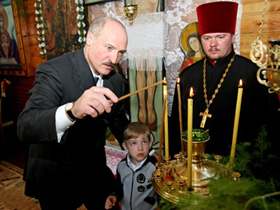 Хлопченя з розумними очима