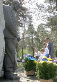 Гоїти рани — і йти далі