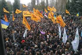Україну врятує оновлення влади
