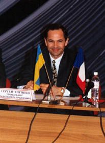 Ще один «кандидат від влади»