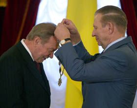 Просіть нас у Європу,
