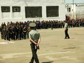 Купуйте, зроблено «на зоні»