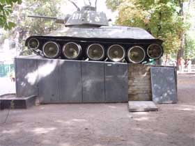 Церква вище за життя