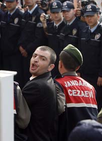 Хто хотів убити Орхана Памука?