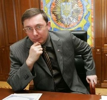 Юрій Луценко: Перед тим, як віддати команди, я кілька разів спокійно вдихаю