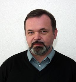 «Варто писати міфи»