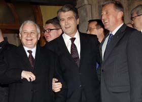 Не думайте про нас погано, ми самі потерпаємо
