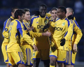 Потрійним фронтом