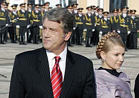 Небо. Літак. Дівчина