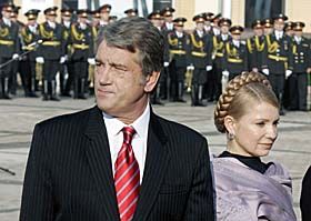 Небо. Літак. Дівчина