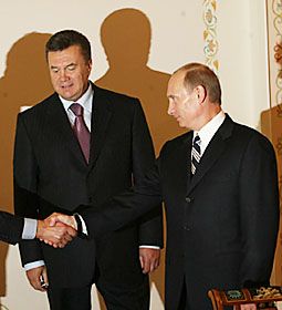 За ними — Москва