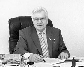 Позавчора на 79–му році життя помер народний депутат України від фракції «Наша Україна — Народна самооборона», Герой України Іван Васильович Сподаренко.