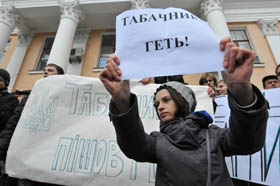 Був Масол, тепер — Табачник