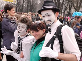 Половина України в четвер плакатиме, половина — сміятиметься. Втім, як завжди... (Фото Укрінформ.)