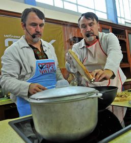 З нашими письменниками кашу звариш...