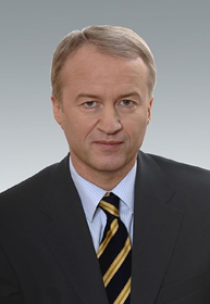 Патріот із комсомольським минулим