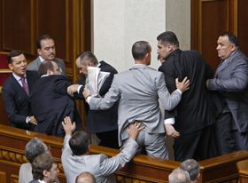 Блокуй не блокуй — все одно...