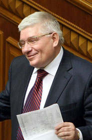 Михайло Чечетов: Янукович стягне Україну, як бочку
