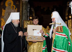 Іменинник той, що в рясі