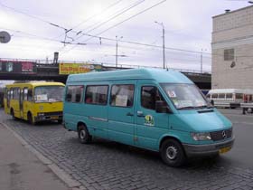 Приватні перевізники «наїхали» на Мінтранс