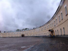 За що військовому госпіталю обрізали дроти?