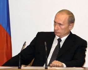 Рука Кремля розчавить усіх