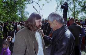 Чак Пеленс, «Таємна свобода», Мiла Йовович i всi, всi, всi