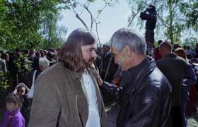 Чак Пеленс, «Таємна свобода», Мiла Йовович i всi, всi, всi