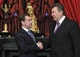 Янукович і його «співдружники»